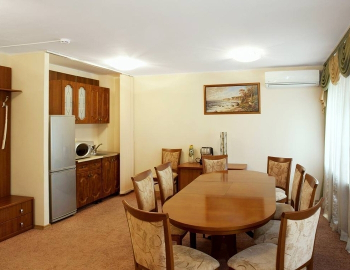 Апартаменты Апартменты 2-местные 3-комнатные - Санаторий «Строитель» Владивосток